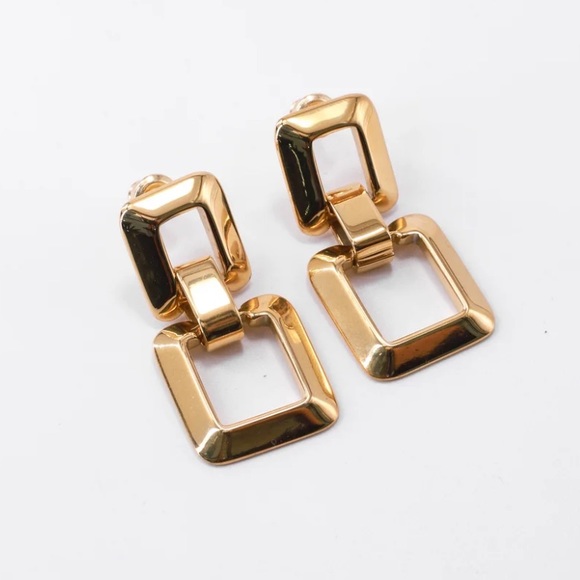 Minimalist Square earrings - Picture 4 of 4